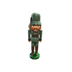 Erzgebirge Volkskunst - Green Huntsman Forester Holiday German Nutcracker‎